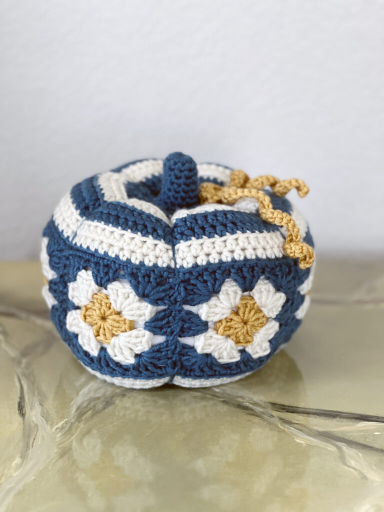 granny square pumpkin